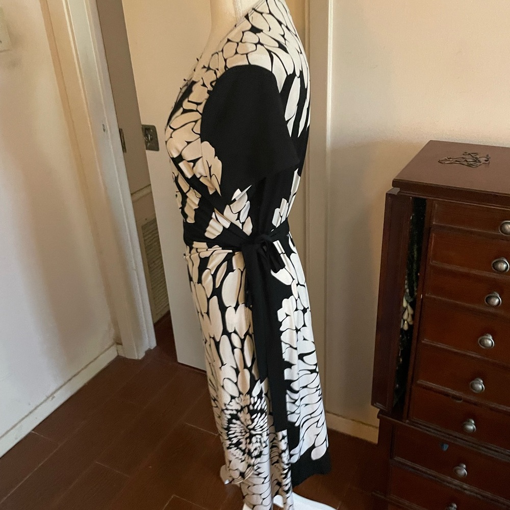 Scarlett floral Wrap Dress black white short sleeve sz 14 spandex V neck stretch - Picture 5 of 13
